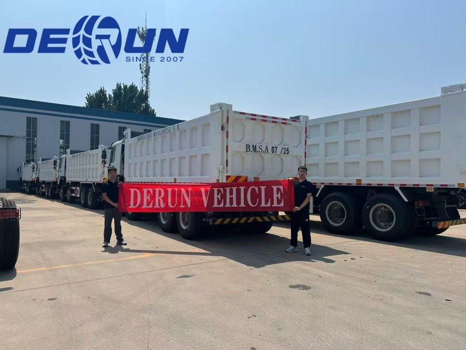 10 egység Howo 8x4 tipper teherautókat szállítanak az Elefántcsontpartra