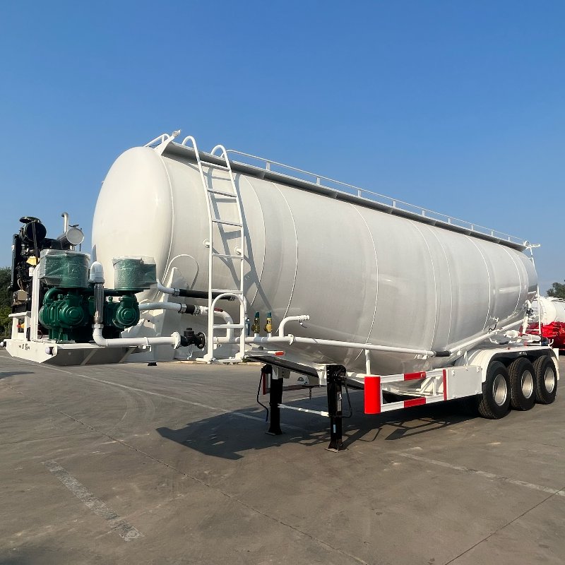 Hogyan javítja a cementtartályos utánfutó az ömlesztett cementszállítás hatékonyságát?