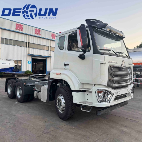 Synottrok howo nx 6 × 4 traktor teherautó